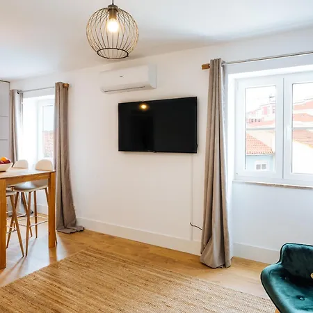 Skyline By Misha's Place 5e