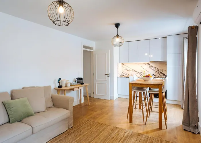 Appartamento Skyline By Misha's Place 5e Lisbona